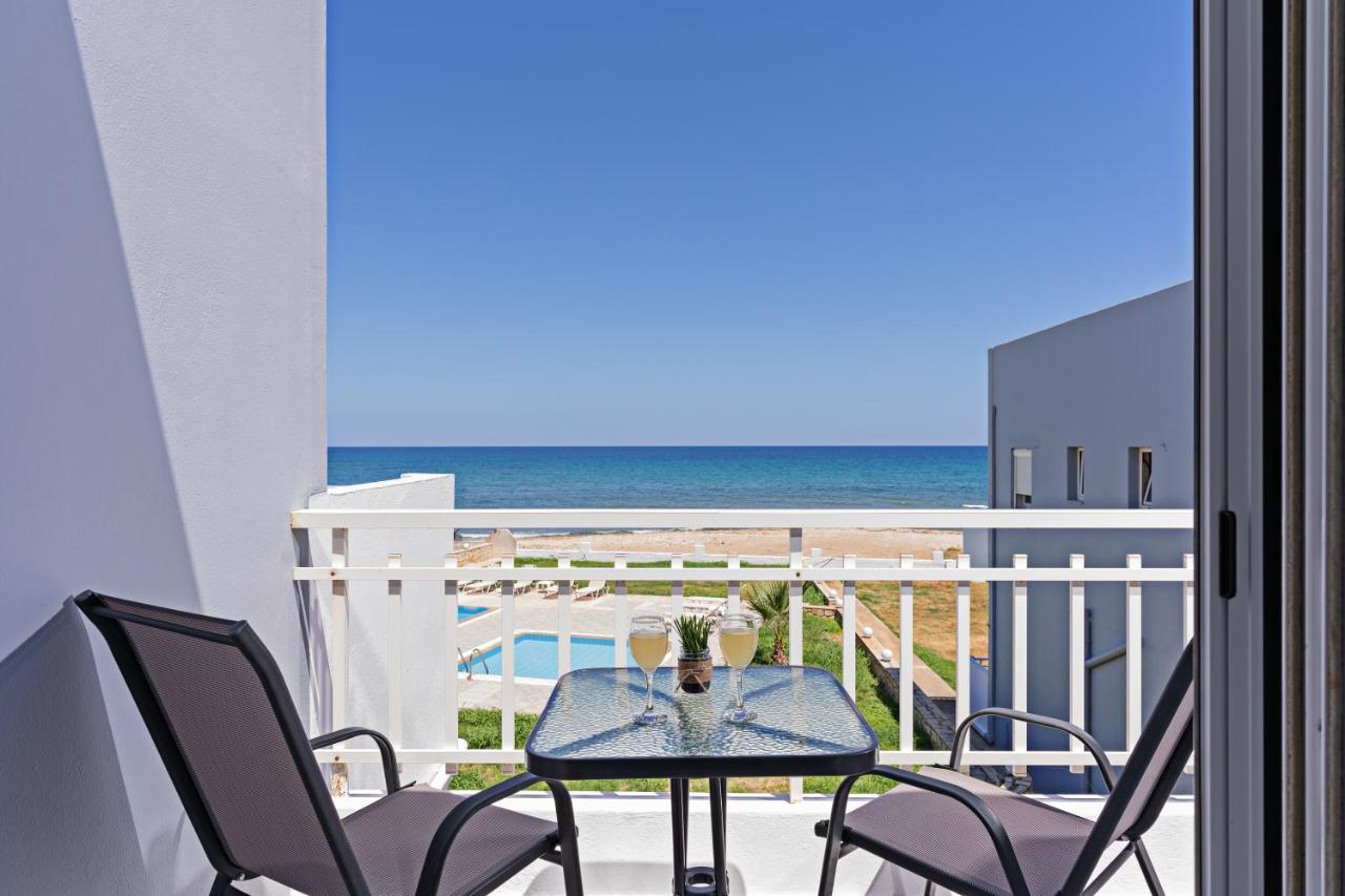 Azure Seaside Apts Magnisía المظهر الخارجي الصورة