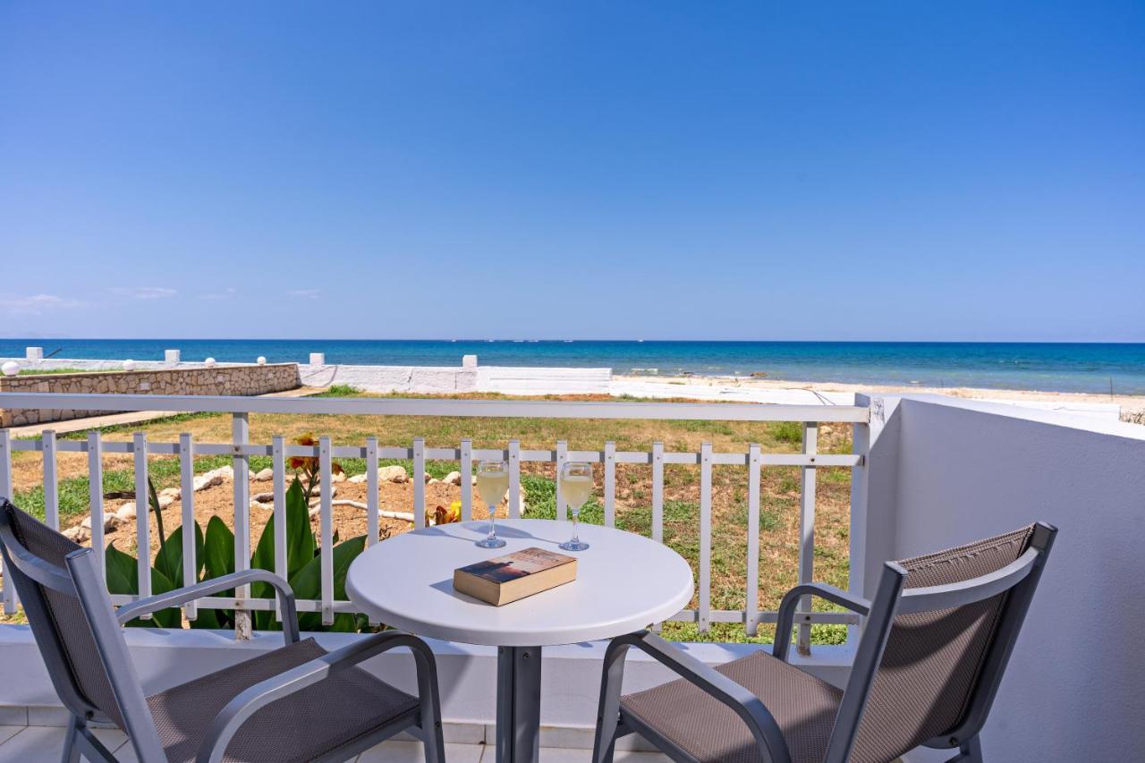 Azure Seaside Apts Magnisía المظهر الخارجي الصورة