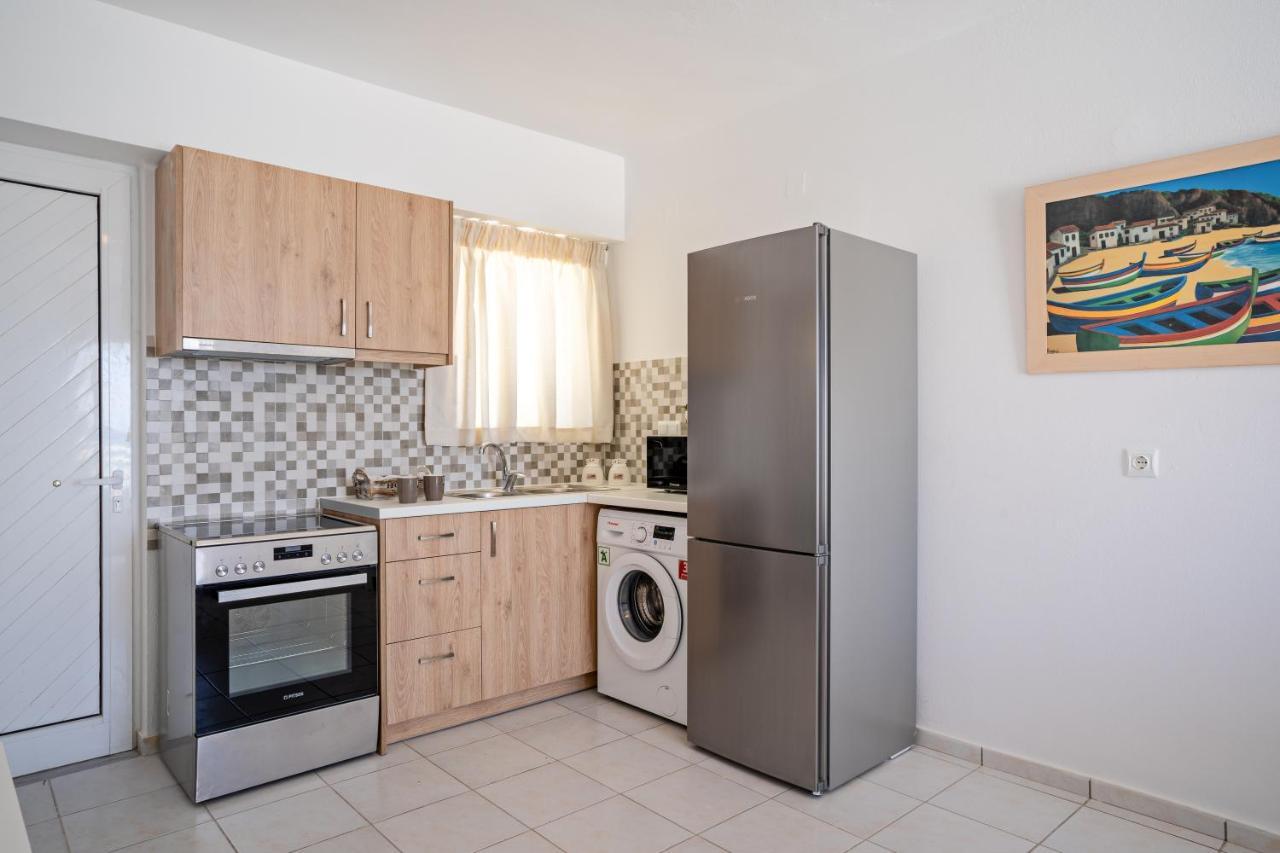 Azure Seaside Apts Magnisía المظهر الخارجي الصورة