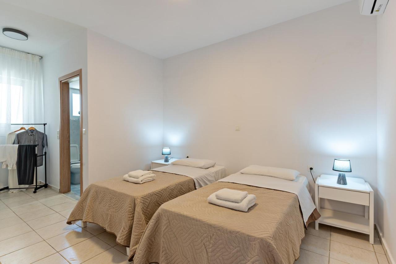 Azure Seaside Apts Magnisía المظهر الخارجي الصورة