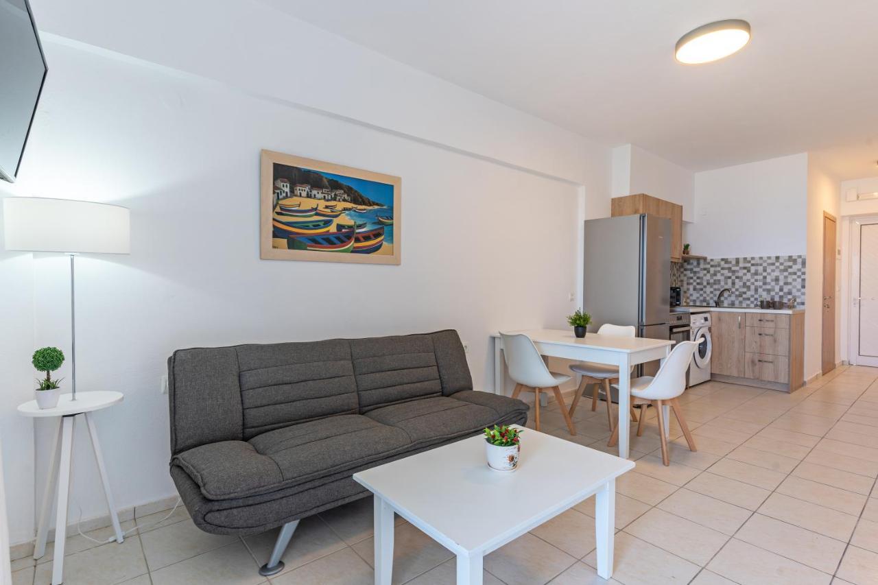 Azure Seaside Apts Magnisía المظهر الخارجي الصورة