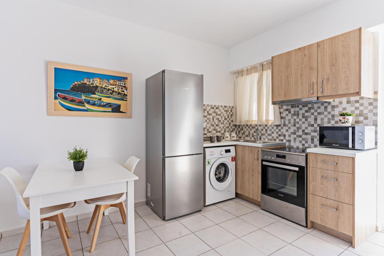 Azure Seaside Apts Magnisía المظهر الخارجي الصورة