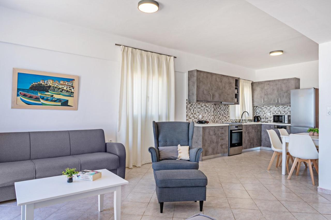 Azure Seaside Apts Magnisía المظهر الخارجي الصورة