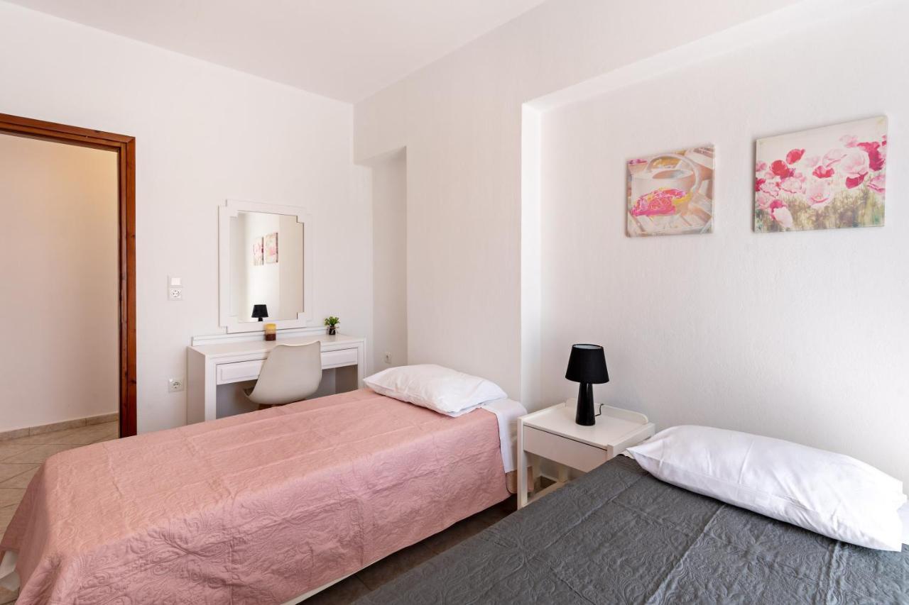 Azure Seaside Apts Magnisía المظهر الخارجي الصورة