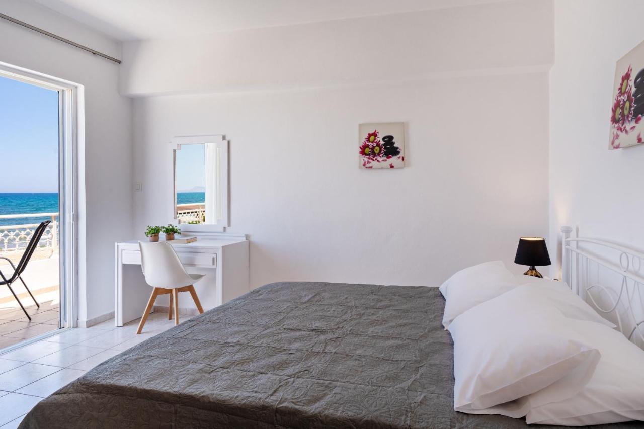 Azure Seaside Apts Magnisía المظهر الخارجي الصورة